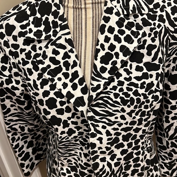 Chicos Animal Print Jacket Size Chicos Size 1 (8) Medium - Picture 2 of 5